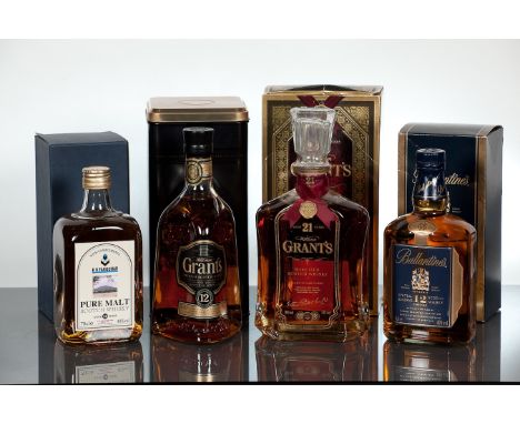 GRANT'S 21 YEAR OLD
Blended Scotch whisky. 700ml, 43% volume. In carton.
GRANT'S 12 YEAR OLD
Blended Scotch whisky. 70cl, 40%