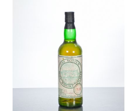 GLENBURGIE SMWS 71.18
Cask strength single Speyside malt whisky, distilled in June 1976 and bottled in February 1996 for the 