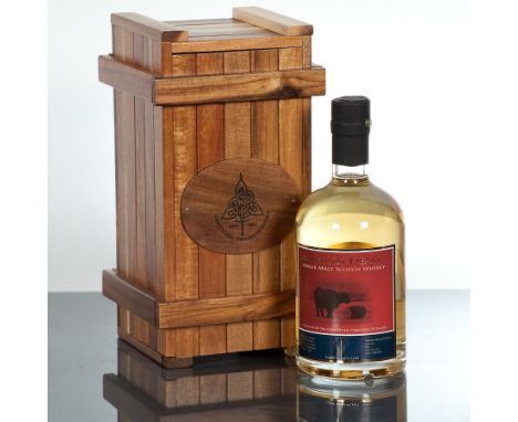 ABHAINN DEARG 2008 
Limited edition single cask Island malt whisky. Distilled 2008, bottled 2011. Cask no. 04, bottle no. 154