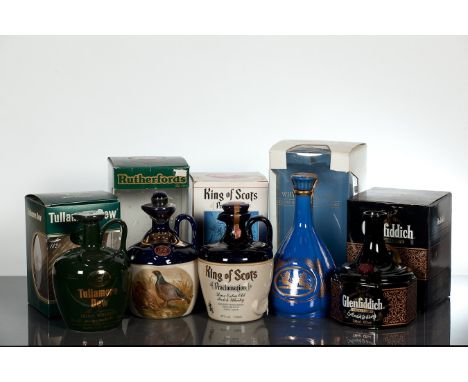 GLENFIDDICH HERITAGE RESERVE ROBERT THE BRUCE
Single Speyside Malt Whisky in octagonal ceramic crock. 700ml, 43% volume, in c