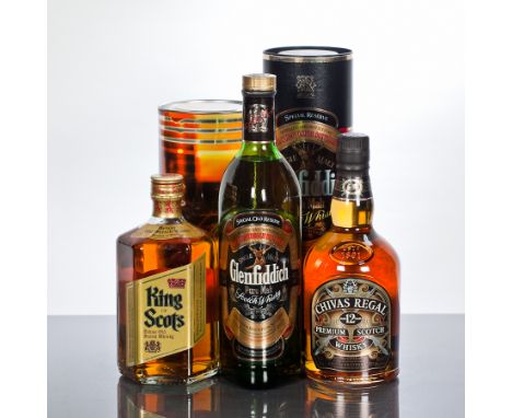 GLENFIDDICH SPECIAL OLD RESERVE
Single Speyside Malt Whisky. 75cl, 40% volume, in tube.
KING OF SCOTS DE LUXE
Blended Scotch 
