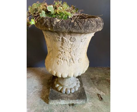 A garden planter on base (H53cm)