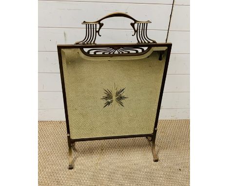 An Art Nouveau mirror fronted fire screen (H77cm W48cm)