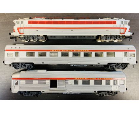 Jouef HO Scale SNCF CC40101 Electric Loco 2x Trans Europ Express Coaches Unboxed