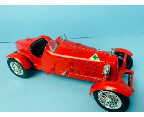 Burago 1:18 Scale Alfa Romeo 2300 Monza Red - Unboxed