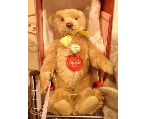 Boxed Steiff Music teddy 1951