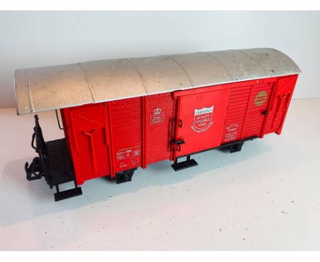 Train G Gauge Sliding Door Box Van Wagon Red/Silver - Unboxed