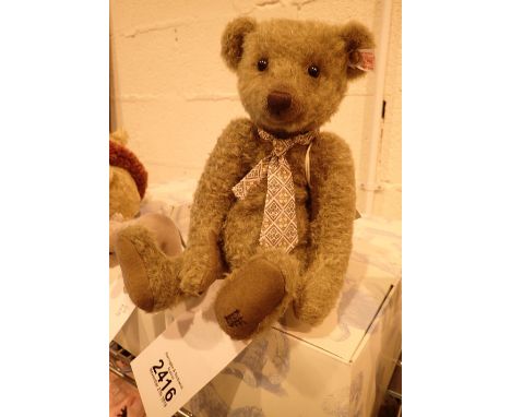 Boxed Steiff tramp teddy bear H: 30 cm