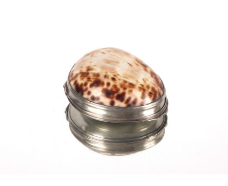 An 18th Century silver and cowrie shell snuff box, 7.5cm long overall