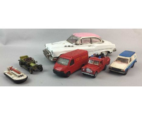 CORGI FORD TRANSIT ROYAL MAIL MODEL VEHICLE, along with a group of model vehicles including a Dinky fire service Land Rover, 