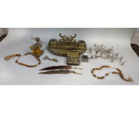 VARIOUS BRASS ITEMS INCLUDING AN INKWELL