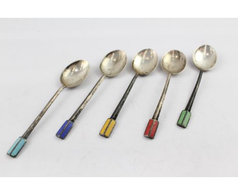 FIVE .925 STERLING SILVER TEASPOONS WITH ENAMEL DETAILWeight: 40gms