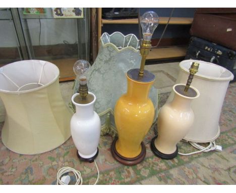 3 ceramic lamps with shades