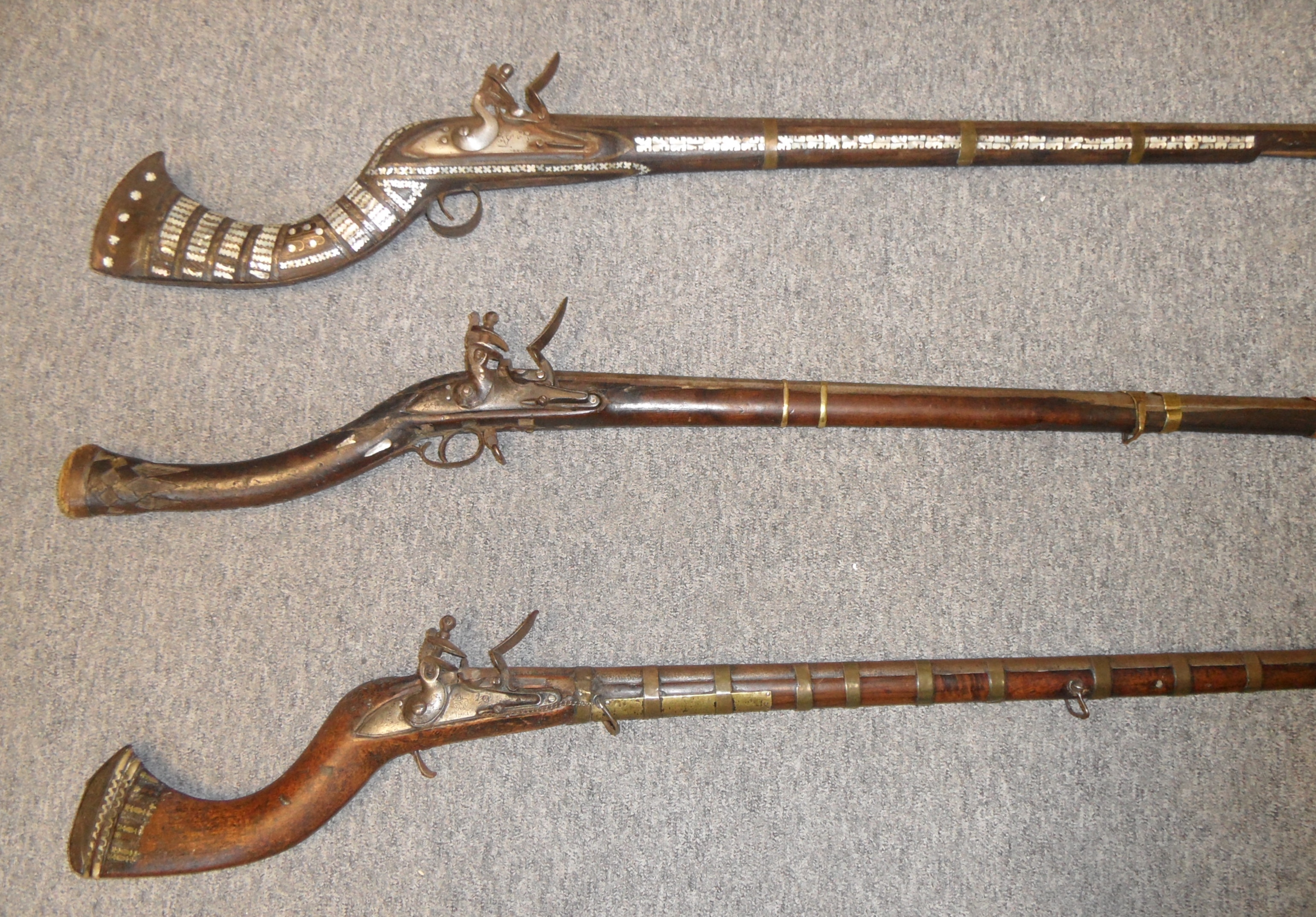 THREE AFGHAN FLINTLOCK MUSKETS (JEZAIL), 19TH CENTURY the first with ...