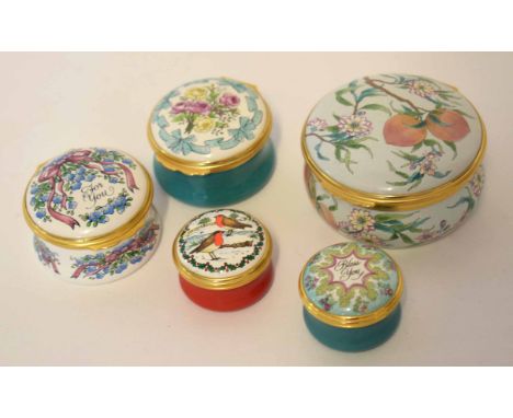Group of five Halcyon Days enamel boxes, the largest with a design after Chinese famille rose, a smaller one with robins and 