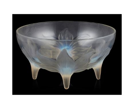 RENÉ LALIQUE (1860-1945) 'LYS' NO. 382 OPALESCENT GLASS BOWL, DESIGNED 1924wheel-etched mark R. LALIQUE/ FRANCE and numbered(