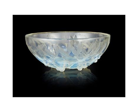 RENÉ LALIQUE (1860-1945) 'GUI NO.1' NO. 3223 OPALESCENT GLASS BOWL, DESIGNED 1921the exterior moulded with mistletoe, etched 