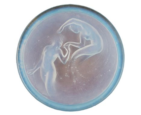 RENÉ LALIQUE (1860-1945) 'CHEVALIER D'ORSAY' OPALESCENT GLASS POWDER BOX, DESIGNED 1920with card base, printed on base POUDRE