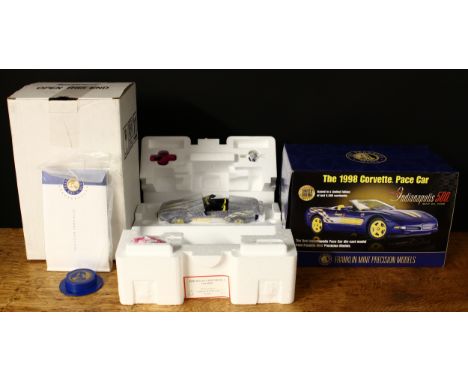 A Franklin Mint Precision Models 1:24 scale 1998 Corvette Indianapolis pace car, boxed with literature, inner polystyrene pac