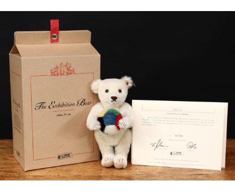 Steiff (Germany) EAN 661273 Exhibition teddy bear, trademark Steiff button to ear with red and white tag, 21cm high, boxed wi