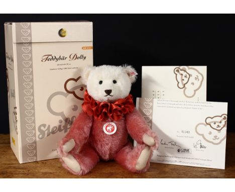 Steiff (Germany) EAN 037542 Dolly teddy bear, trademark Steiff button to ear with red and white tag, 30cm high, boxed with ce