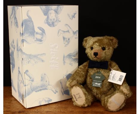 Steiff (Germany) EAN 664670 Bernie 2014 teddy bear, exclusive to Harrods, the foot pad signed in black ink, trademark Steiff 