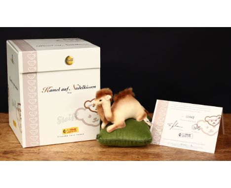 Steiff (Germany) EAN 420474 Camel on a pin cushion, trademark Steiff button with black and white tag, 8cm high, boxed, No.024