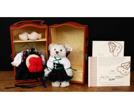 Steiff (Germany) EAN 676871 Licca Chan teddy bear, trademark Steiff button to ear with red and white tag, 21cm high, presente