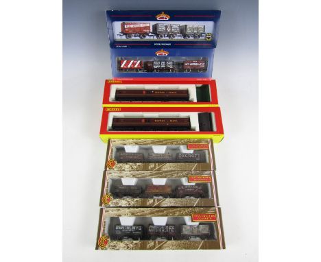 [Model Railway] Six Bachmann boxed triple sets of rolling stock together with two boxed Hornby LMS Royal Mail coach sets