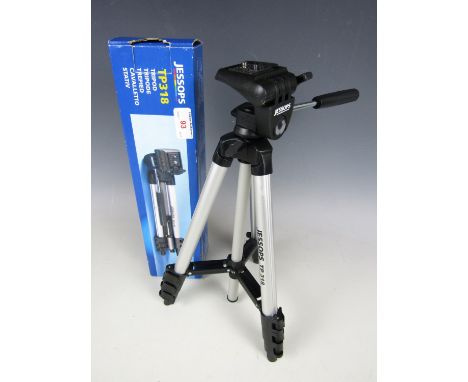 A Jessops TP318 boxed tripod