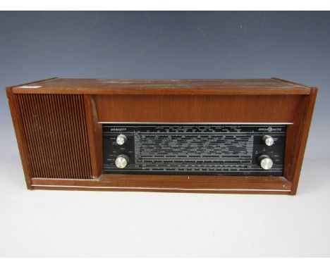 A vintage Norwegian Menuett radio