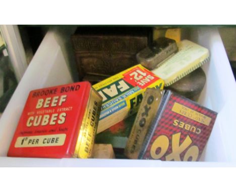 Various vintage tins