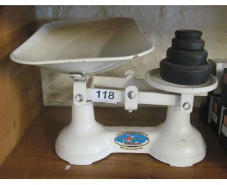 A set of scales and weights Thornton &amp; Co.