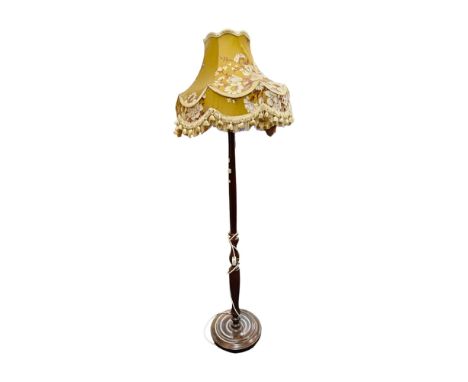 VINATGE FLOOR LAMP 