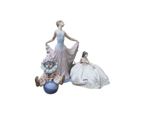 3 LLADRO FIGURES 
