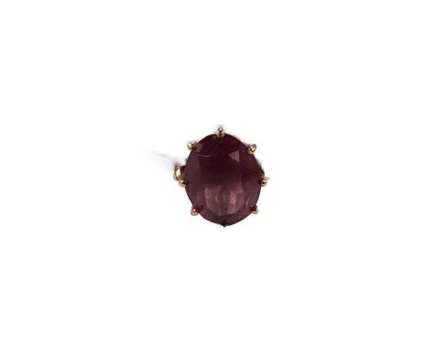 VINTAGE 9 CARAT GOLD &amp; AMETHYST RING 