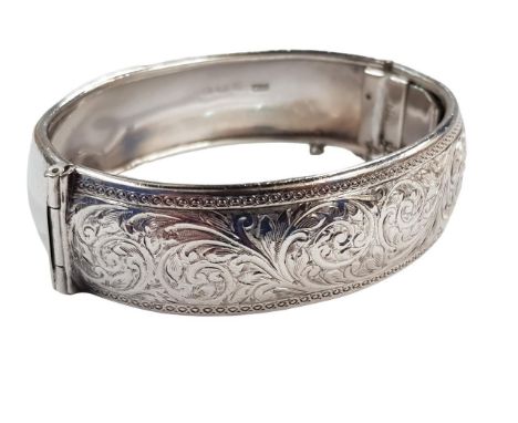 SILVER BRACELET/BANGLE 