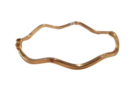9 CARAT GOLD BANGLE 4.2 GRAMS 