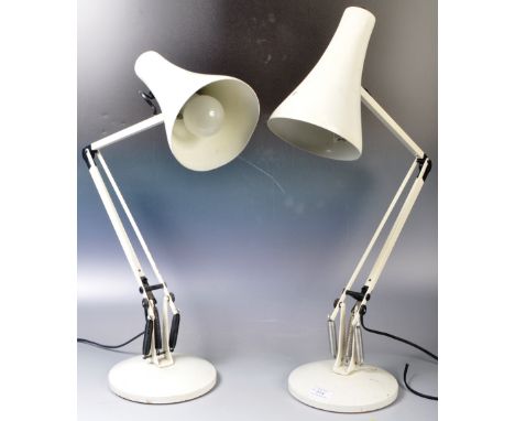 Herbert Terry &amp; Sons - Anglepoise - Model 90 - A matching pair of retro vintage 20th Century articulated anglepoise desk 