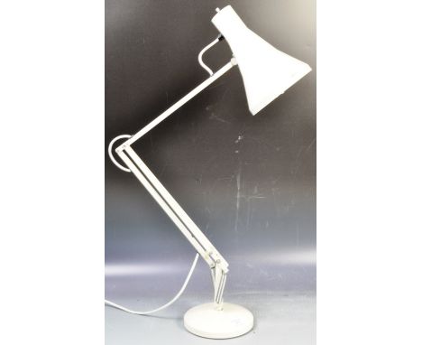 An original retro vintage 20th Century English anglepoise industrial work / factory desk lamp&nbsp;light having a cream ename