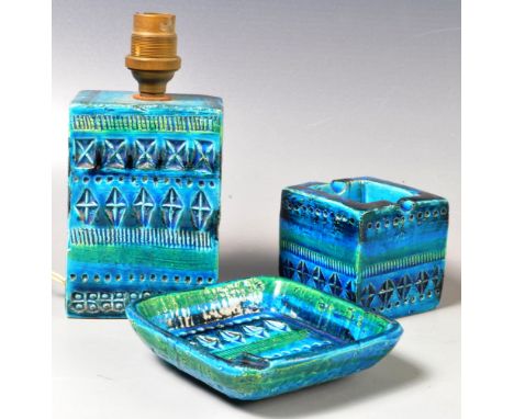 Aldo Londi - Bitossi - Rimini Blu - A selection of three retro 20th Century Italian glazed studio art pottery pieces to inclu
