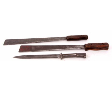 Mixed Lot: German model 1884/98 knife bayonet, 1915-18 production, stamped to the ricasso with a crown and maker's name Erfur