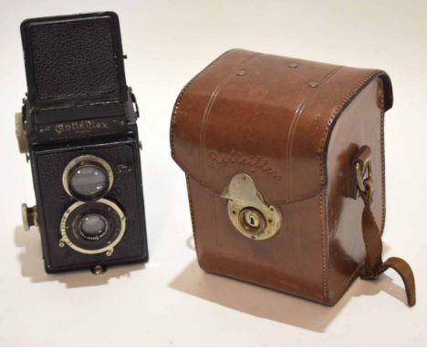 Mid-20th century Rolleiflex camera, No 104178, Franke &amp; Heidecke, Braunschweig, height 13cm in its original stitched leat