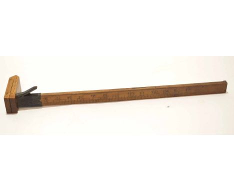 Early 20th century boxwood slide rule, Mavitta's patent No 9429, 1907, Ullathorne &amp; Co - London and set with two scales o