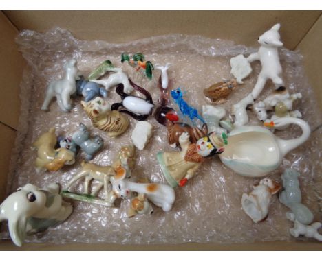 Collection of Wade Whimsical figures inc. Lady & The Tramp, Noddy etc.