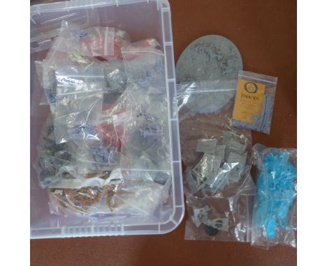 A large collection of 3D printed/plastic Wargaming Lord of the Rings figures - please see images for vendors listing 