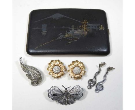 A collection of costume jewellery, to include an early 20th century Japanese 24 carat gold decorated cigarette case 13cm, mar