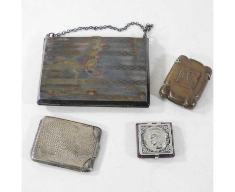 An early 20th century silver purse, with engine turned decoration and a fitted interior, Birmingham 1921, 99g, 10cm wide, tog