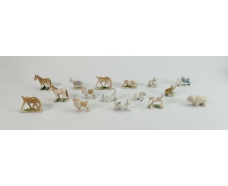 A collection of Wade 1950s Whimsies: First version animals and birds (16) 