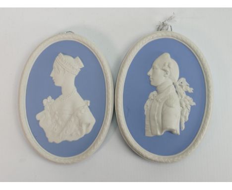 Pair of Wedgwood oval portrait plaques: Captain Hamilton and Queen Victoria, both limited edition of 200 in 1973, height 15cm